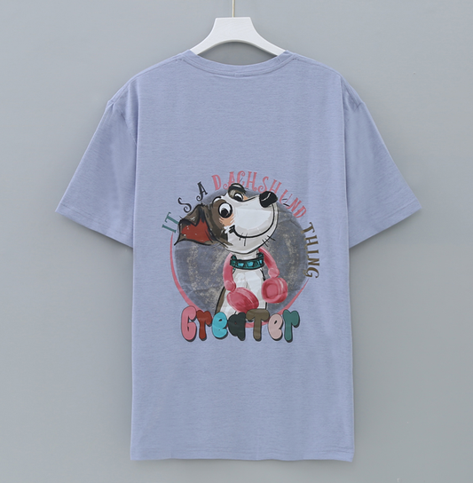 เสื้อยืดกันยุงสกรีนลายหมาดัชชุน สีมวงพาสเทล สีม่วงอ่อน ป้องกันยุง มีกลิ่นมิ้นต์ ไล่ยุงได้ ใส่สบายระบายอากาศ ลายสกรีนคมชัด แห้งไว 